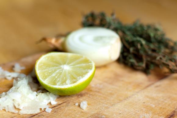 limonka, tymianek i cebula