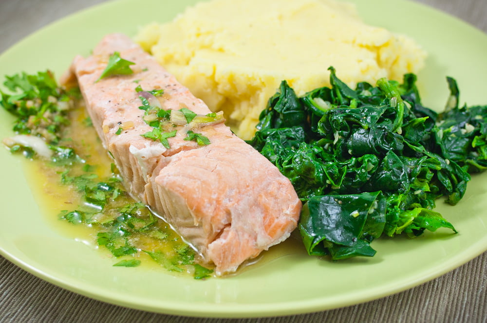 łosoś ze szpinakiem