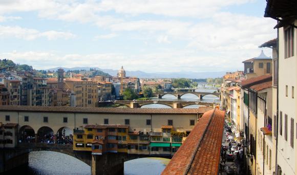Widok z tarasu w Galerii Uffizi