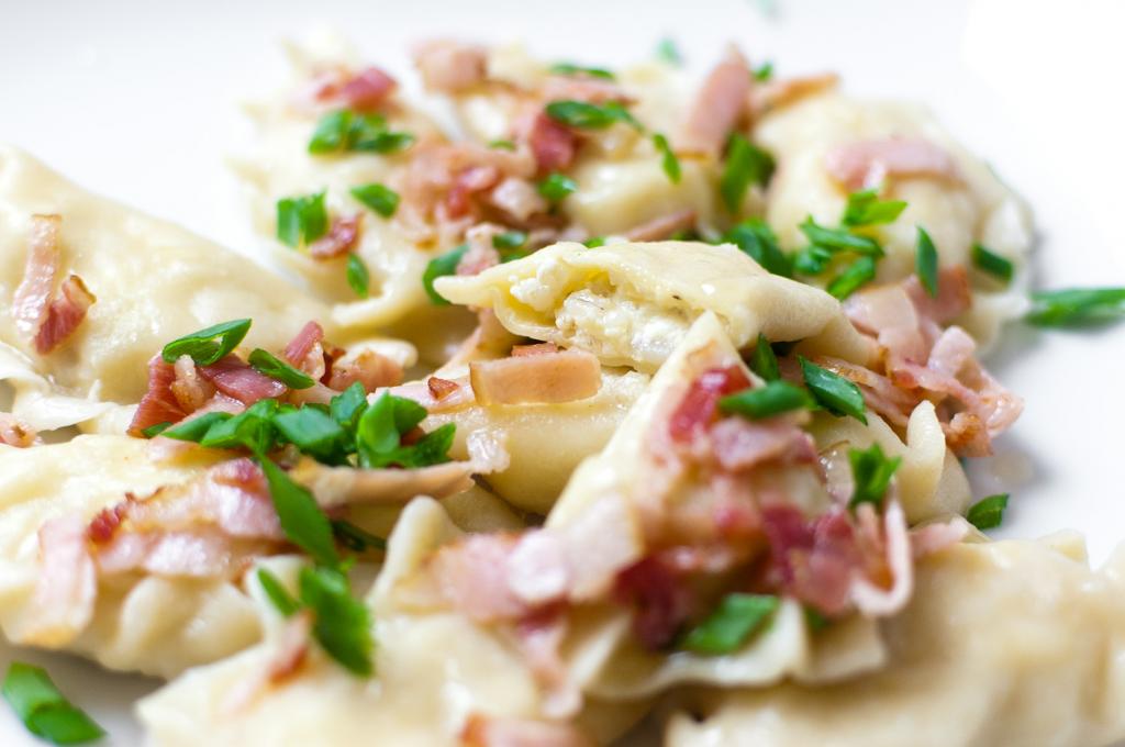Pierogi z pęczakiem i białym serem