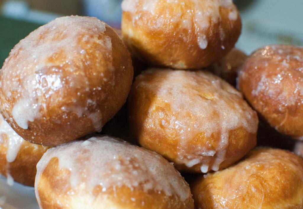 pączki z lukrem