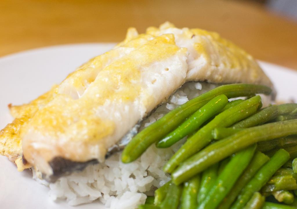 Pieczony dorsz z sosem aioli