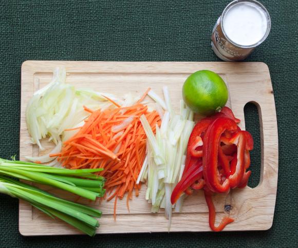 składniki na kokosowy sos