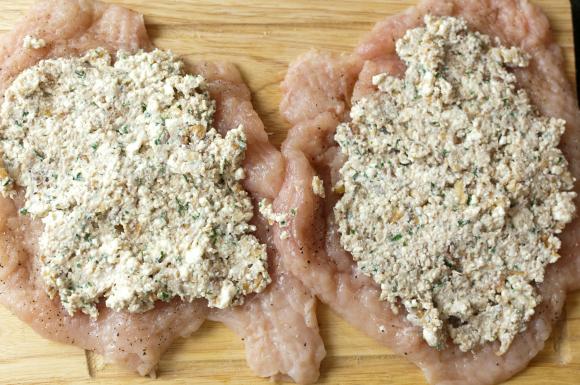 pierś z kurczaka posmarowana nadzieniem