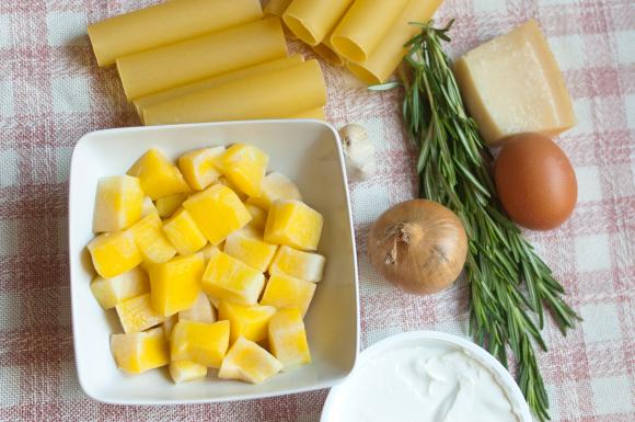 składniki na cannelloni z dynią i rozmarynem