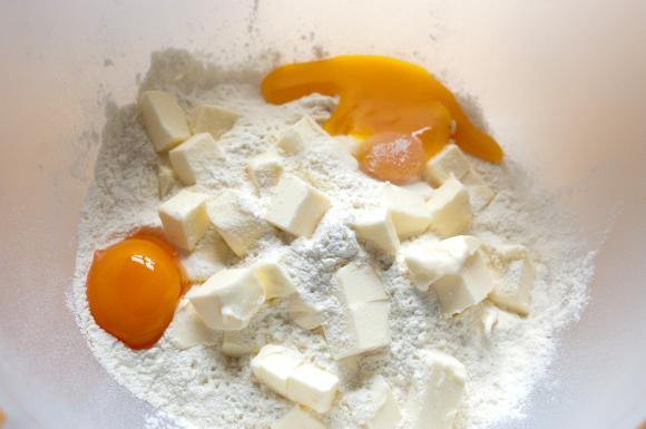 składniki na kruche ciasto
