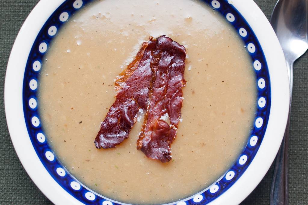 krem z pieczonej cebuli