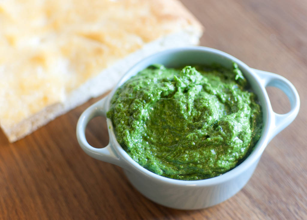 pesto z czosnku niedźwiedziego